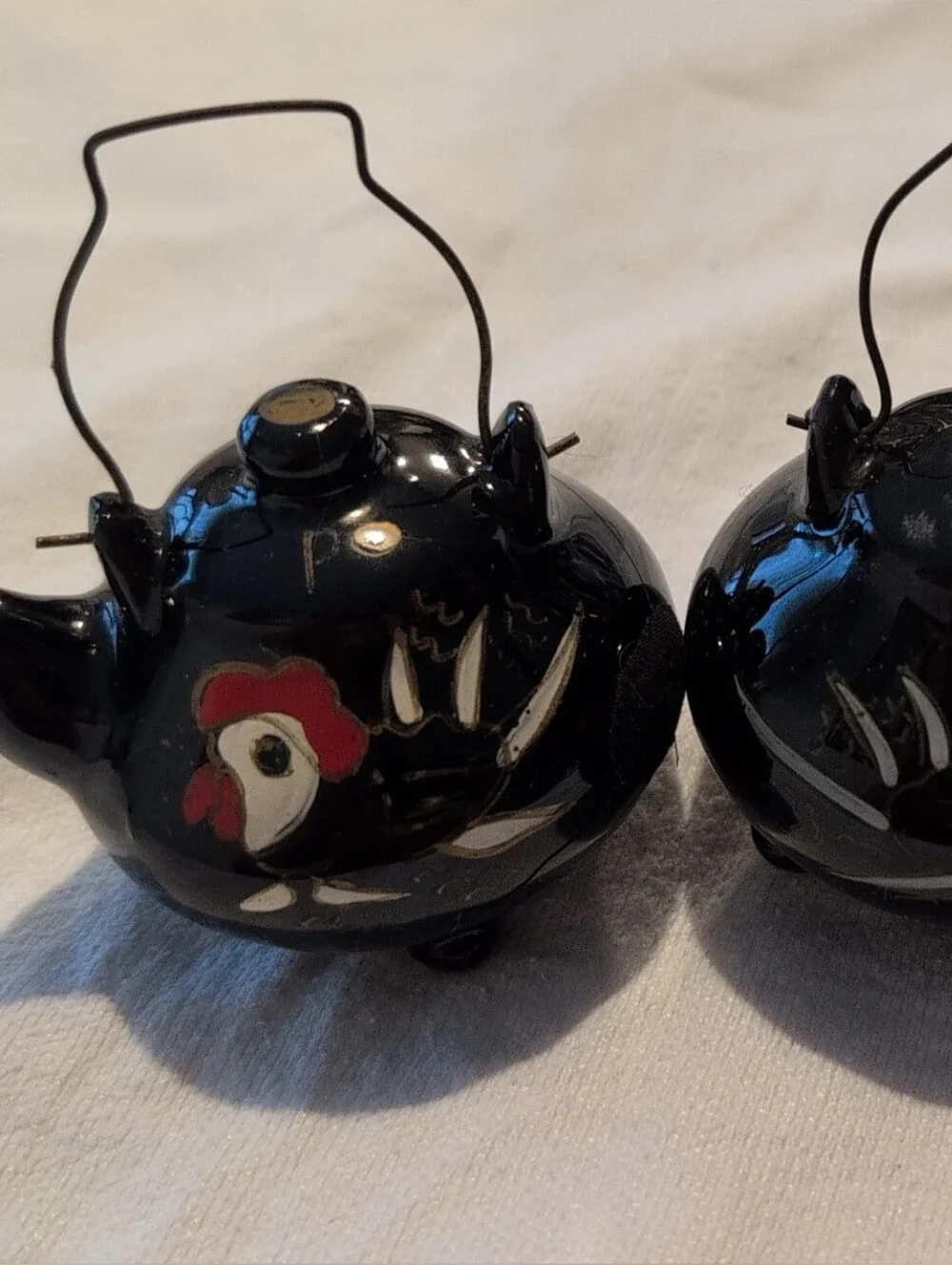Vintage Porcelain Black Teapot Salt And Pepper Shakers With Painted Chicken